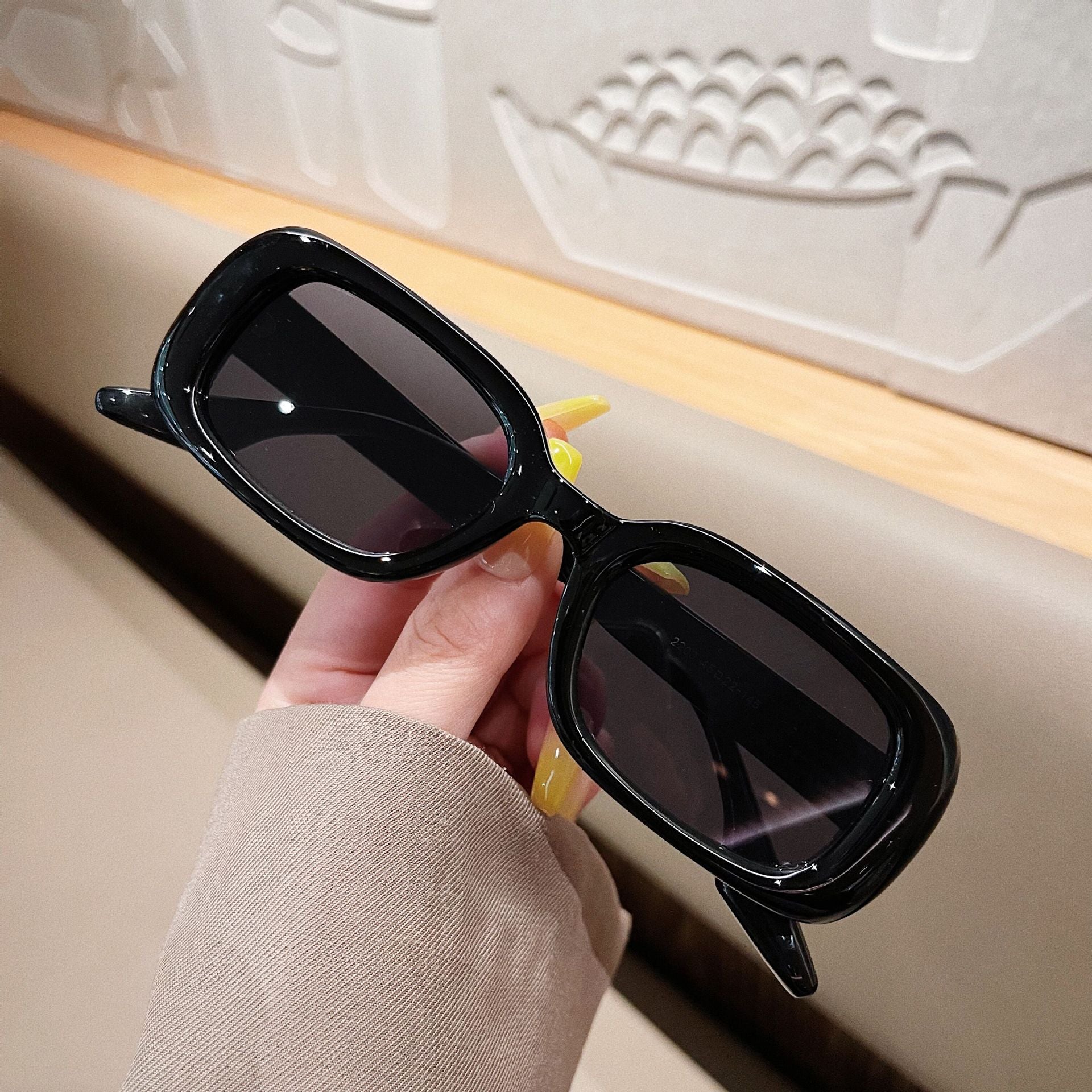 Wholesale PC Box UV-proof Women's Sunglasses